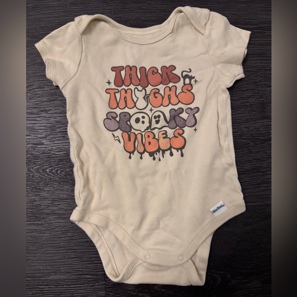 🎃 Halloween One Piece - Neutral Natural Cream Spooky Vibes Bodysuit Onesie 👻